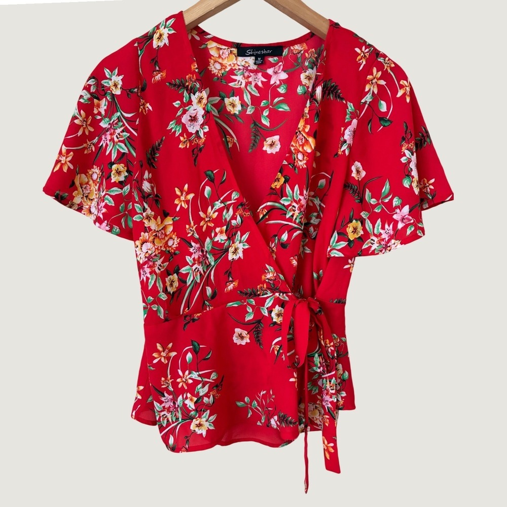 Shinestar Red Floral Wrap Top Short Sleeve V-Neck Tie Waist Blouse Womens M Boho